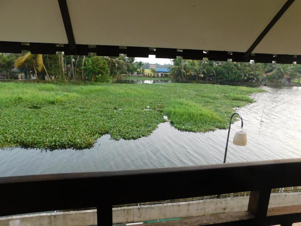 Paloma Backwater Resorts Alappuzha Eksteriør bilde