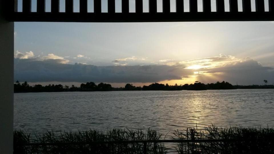 Paloma Backwater Resorts Alappuzha Eksteriør bilde